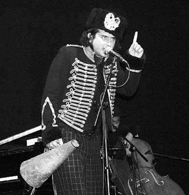 [vinicio_capossela7.jpg]