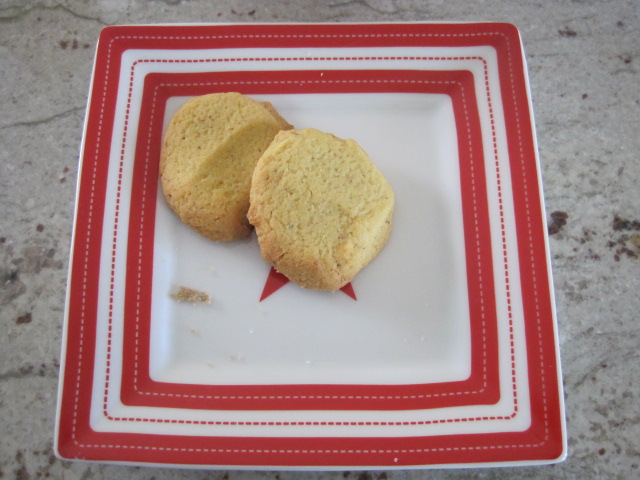 Christmas Cooking ~ Eggnog Cookie Recipe via Keeping the Christmas Spirit Alive 365