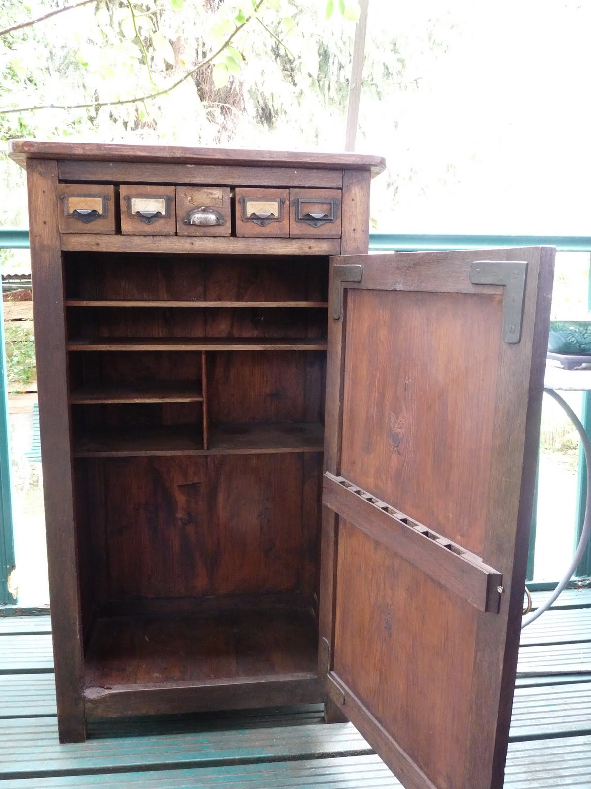 La brocante de Camille CHIFFONNIER