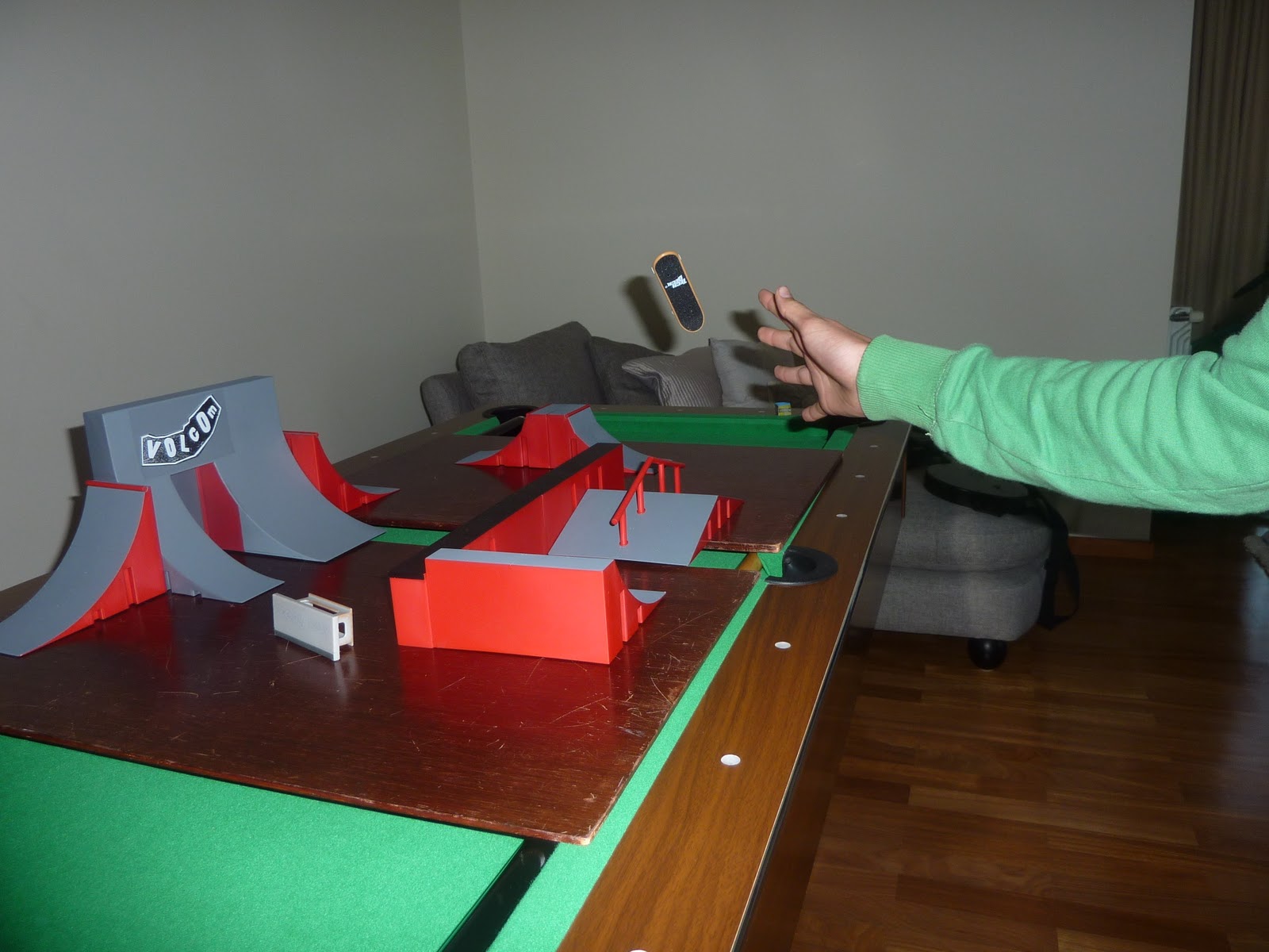 Finger board fun team Tech deck pro photoKickflip