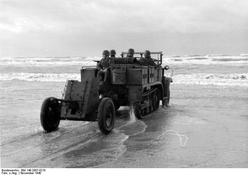 World War 2 Unic P107 BU Halftrack
