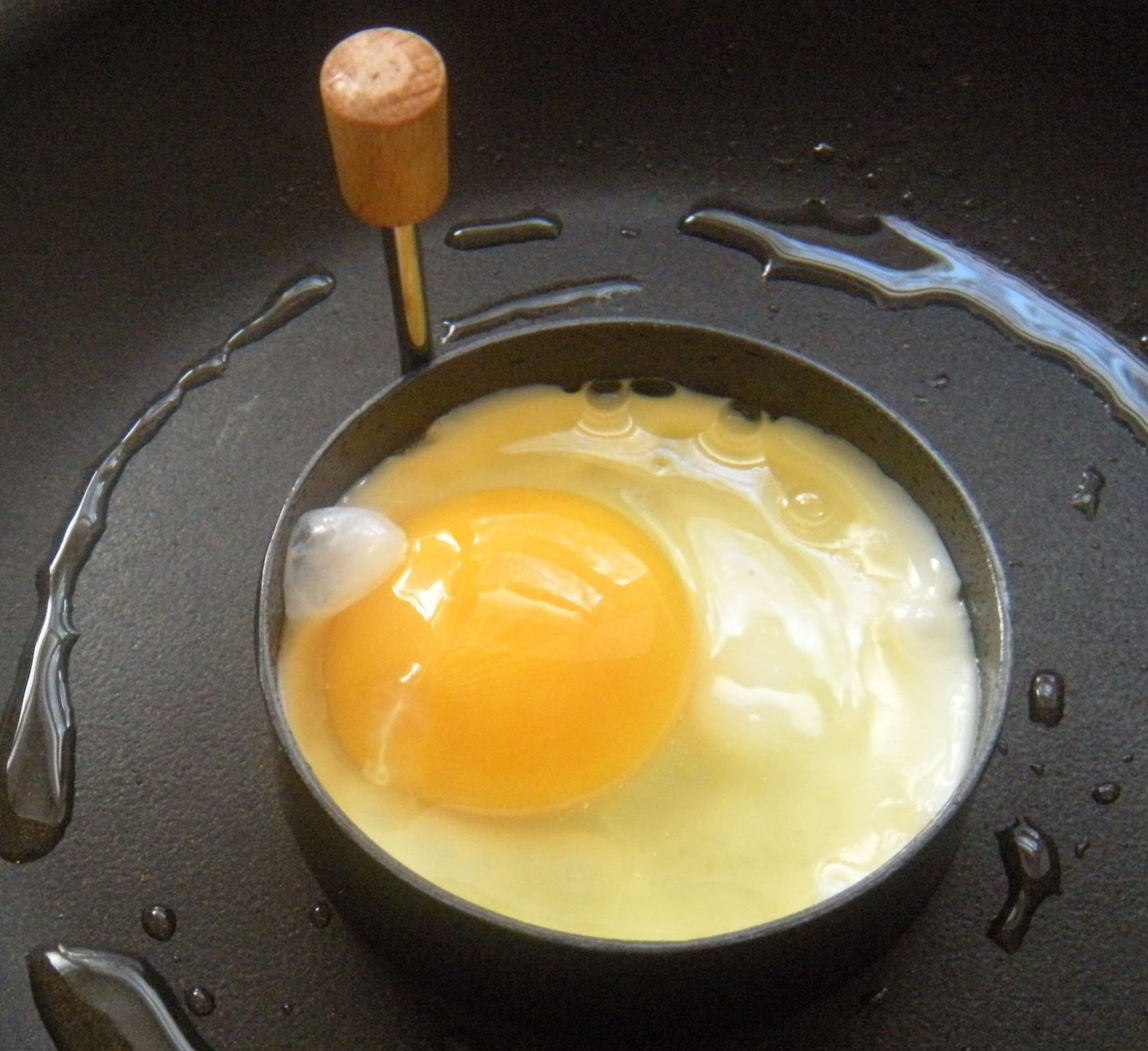 Egg and Pancetta English Muffin