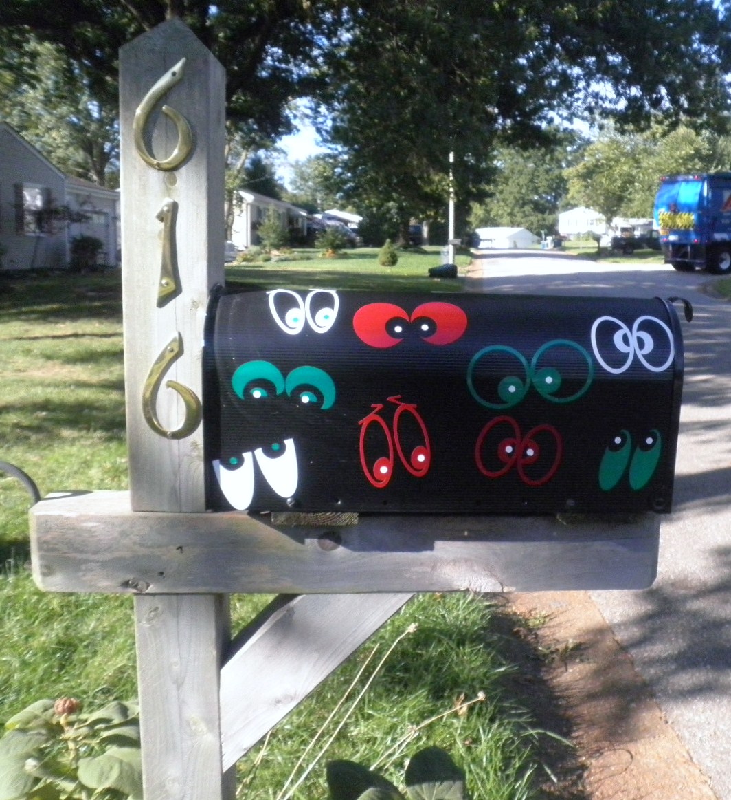 Etc, Etc, Etc..... BOO! Scary Mailbox