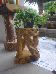 bancos y mesas rusticas