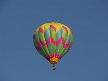Balloon with pink zigzags