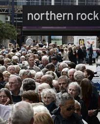 Crowds queue to deposit their savings in Northern Rock after Darling's speech