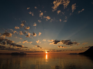 setting_sun_in_norway.jpg