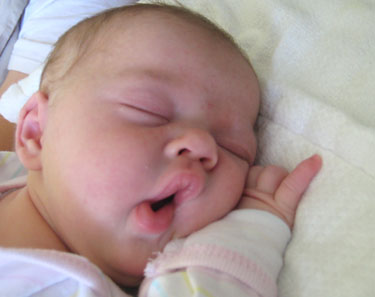 [sleeping-baby-009.jpg]
