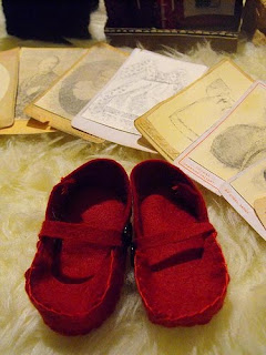 The Old Curiosity Shop: "For Sale, Baby Shoes, Never Worn."