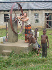 VIE QUOTIDIENNE A BASANKUSU.