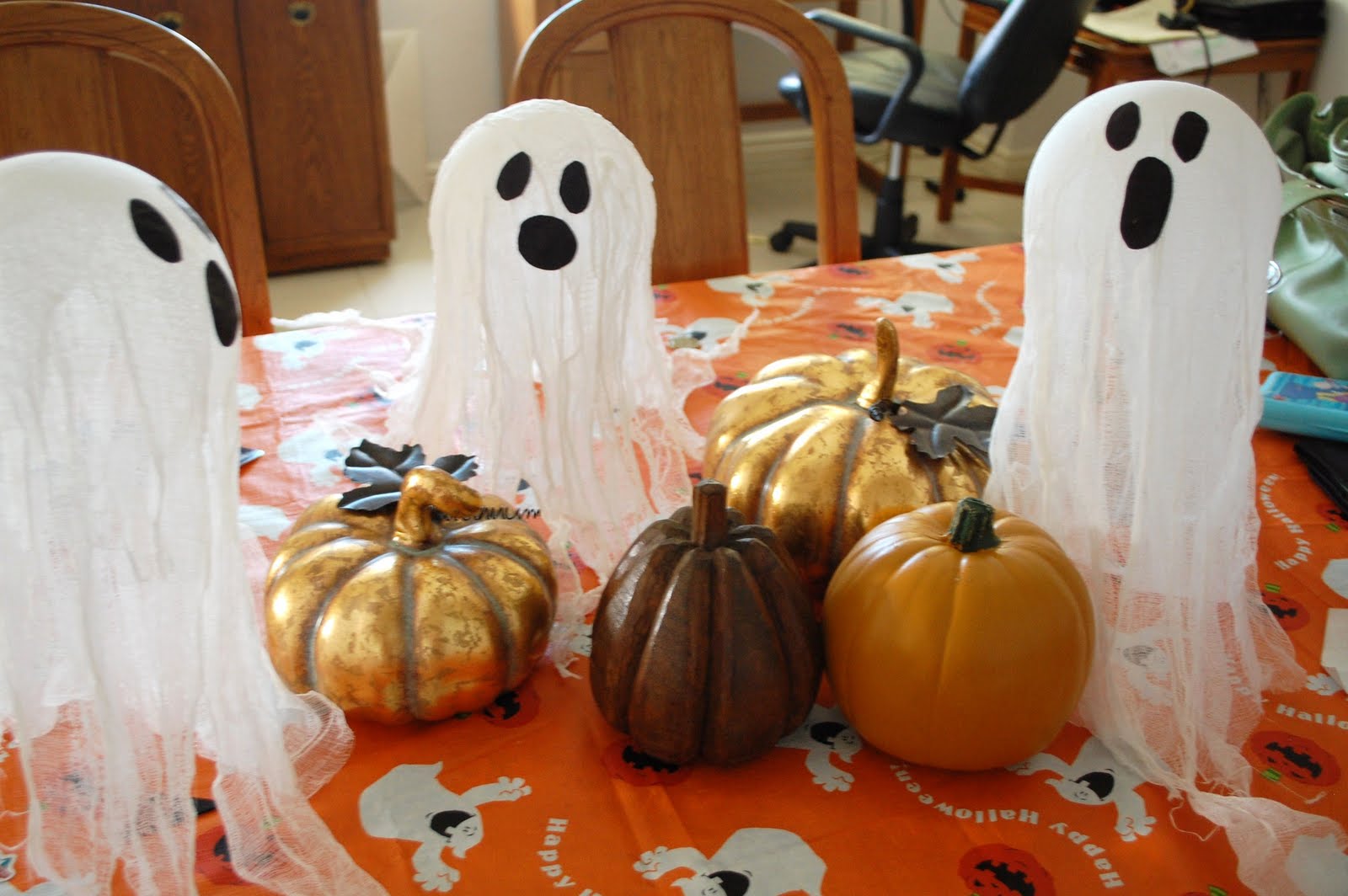Our Yuppie Life: spooky ghosts