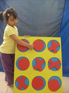 [kermesse01+chica.jpg]