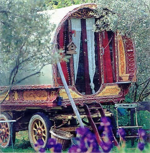 Inspire Bohemia: Bohemian Bungalows and Gypsy Caravans!