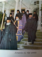 Moines Résistants du Monastère d'Esphigménou de l'Athos, toujours encerclé par la police étatique