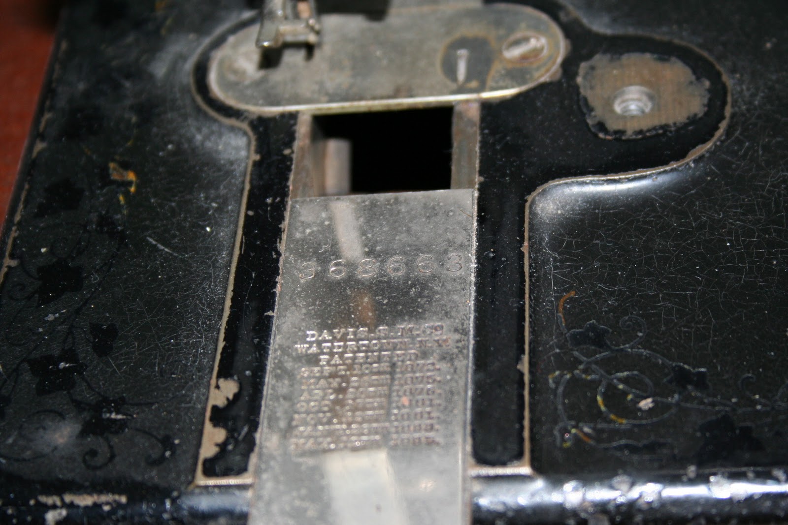 Shet Happens: Davis Sewing Machines