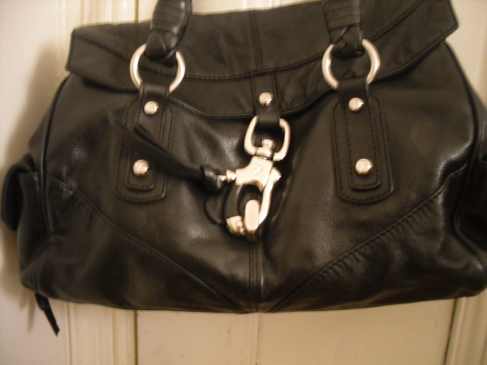 Luxury Bargains: FRANCESCO BIASIA BLACK SHOULDER BAG RM550