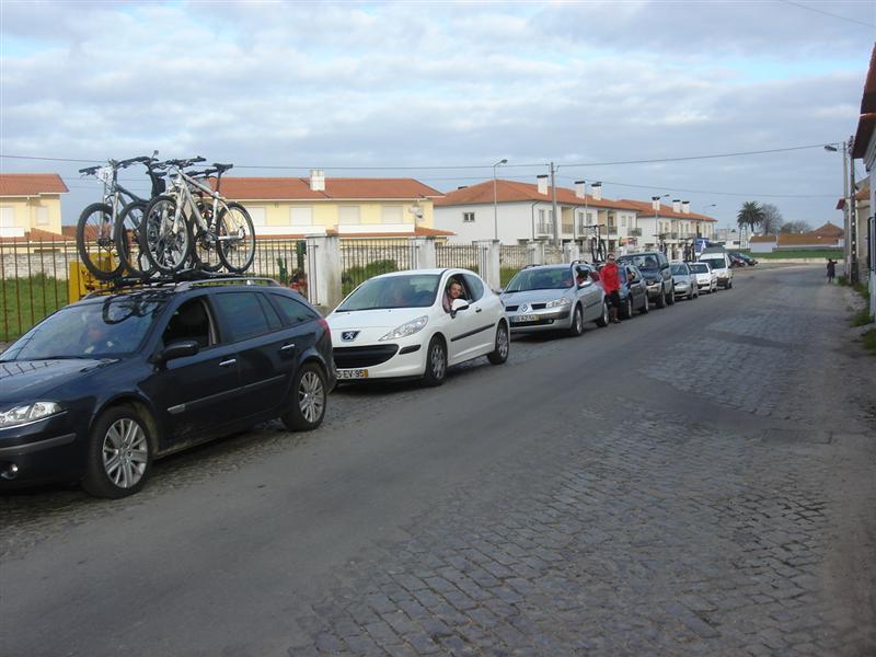 [Raid+Angarna+001+(Medium).jpg]