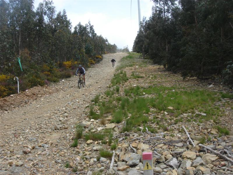 [Caramulinho+10+maio+205+(Medium).jpg]