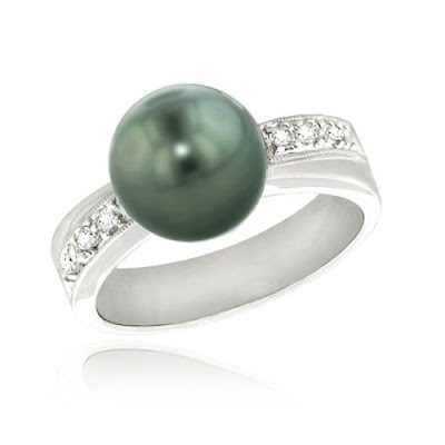 Black Tahitian Pearl and Diamond Ring