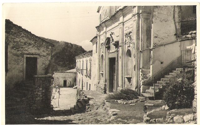 SANTOMENNA A 30 ANNI DAL TERREMOTO: COM'ERA PIEDI LA TERRA