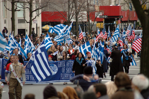 Με έξοδα της Ομογένειας οι δεξιώσεις για την 25η Μαρτίου στα προξενεία