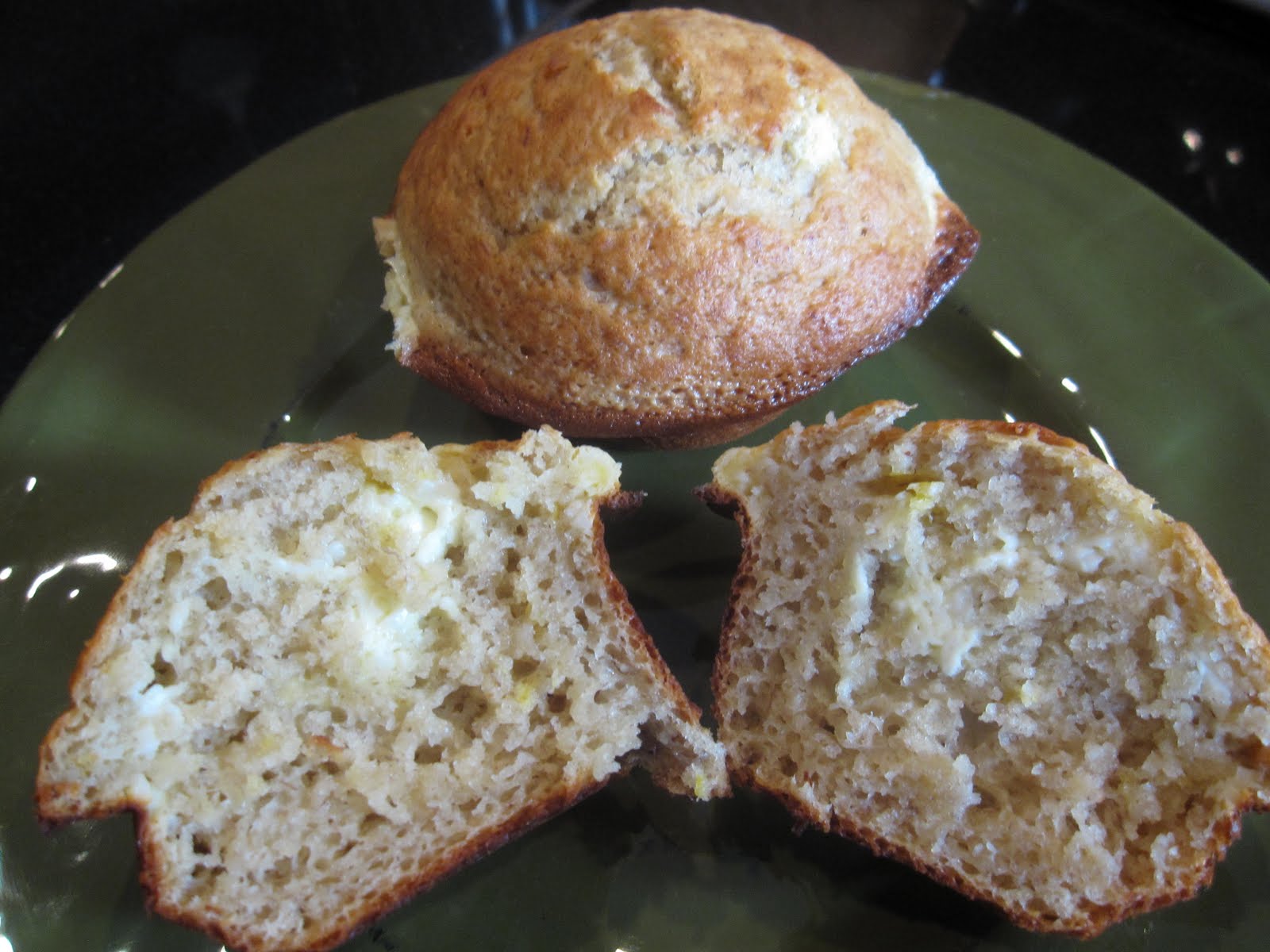 Cookin' & Craftin' Cream Cheese Filled Banana Muffins Partial FAIL?