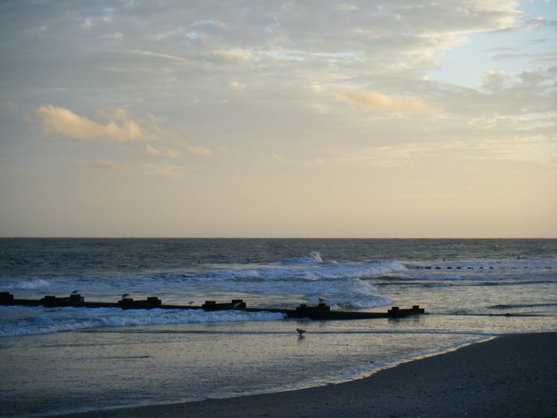[Atlantic-Beach.jpg]