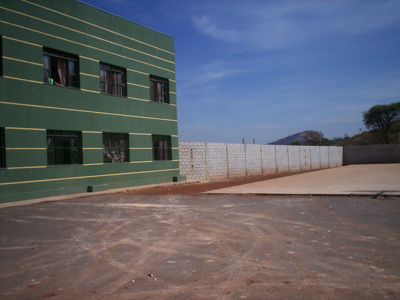 E.M. DO BAIRRO JARDIM DAS ROSAS