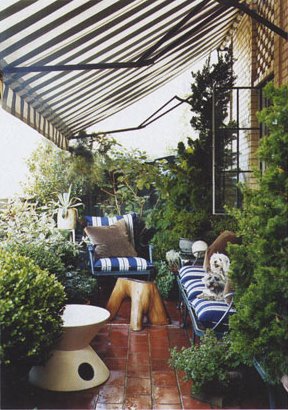 [House&GardenNov074.bmp]