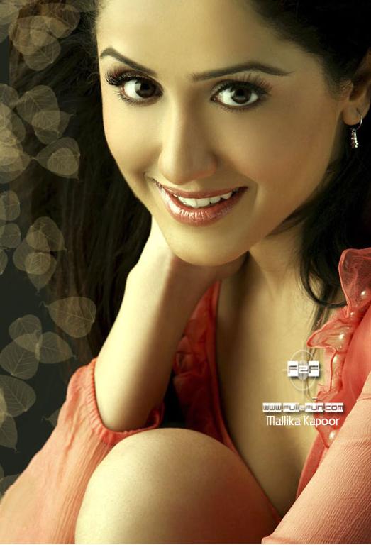 [mallika+kapoor2-701491.jpg]