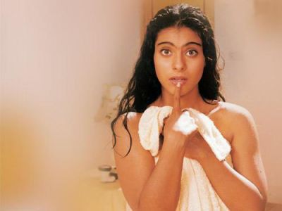 [kajolUIYZY.jpg]