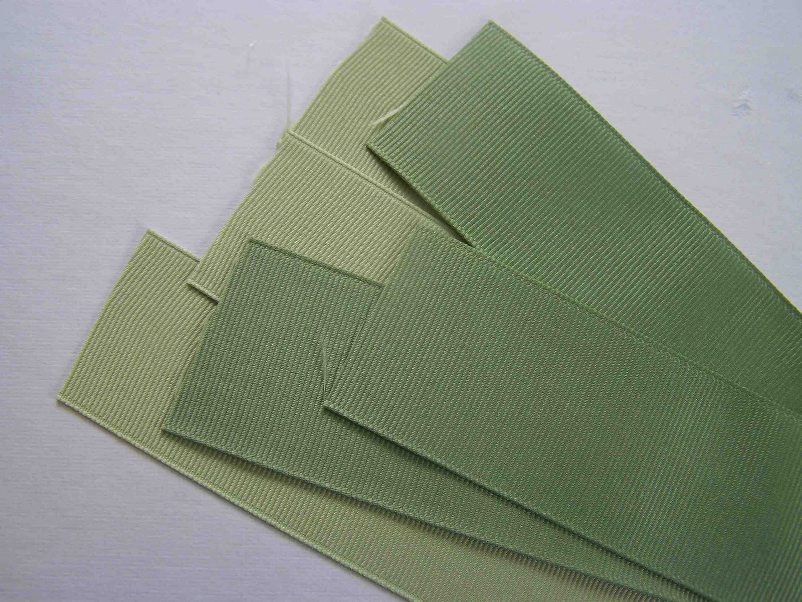 Made by Me. Shared with you. Ruffled Ribbon Christmas Tree Applique