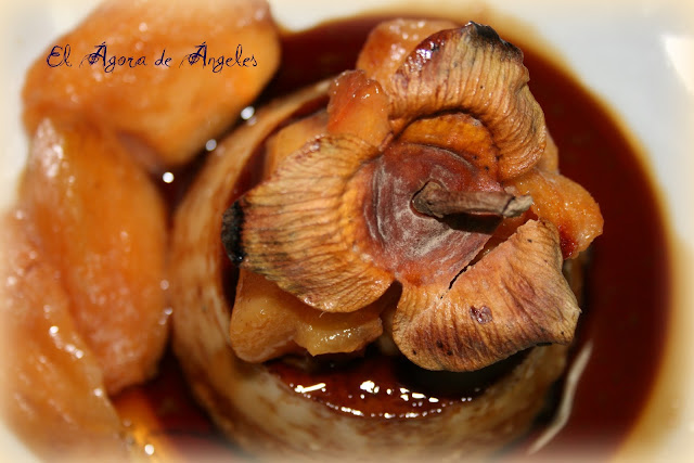  FLAN CON CAQUIS ASADOS 