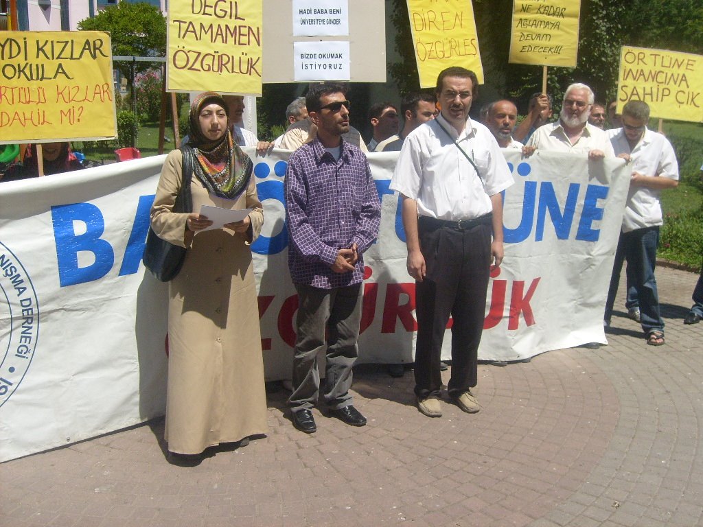 [S6307490-785709.JPG]