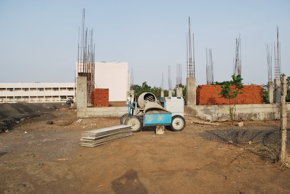 This hall also shall serve asplaces for public speaking,debate,quiz and demonstration centre