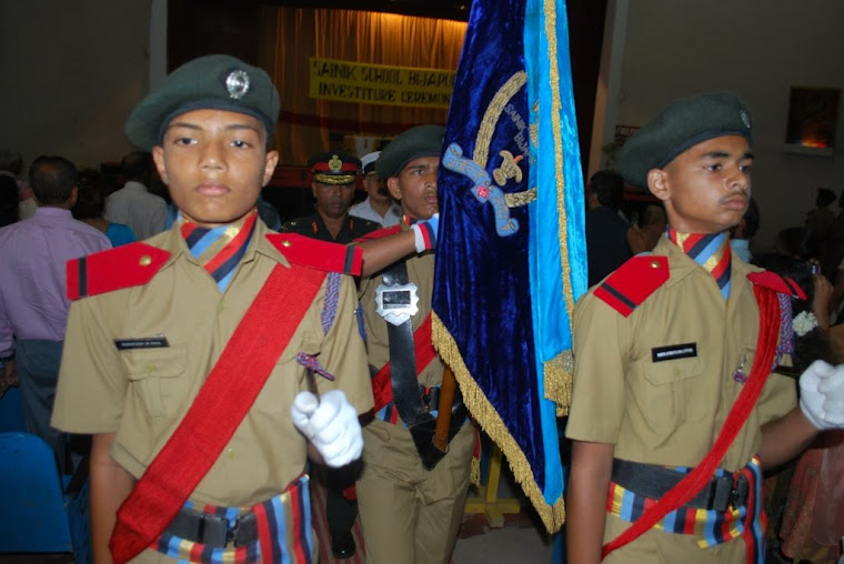 Maj Gen VSS Goudar - with the School flag