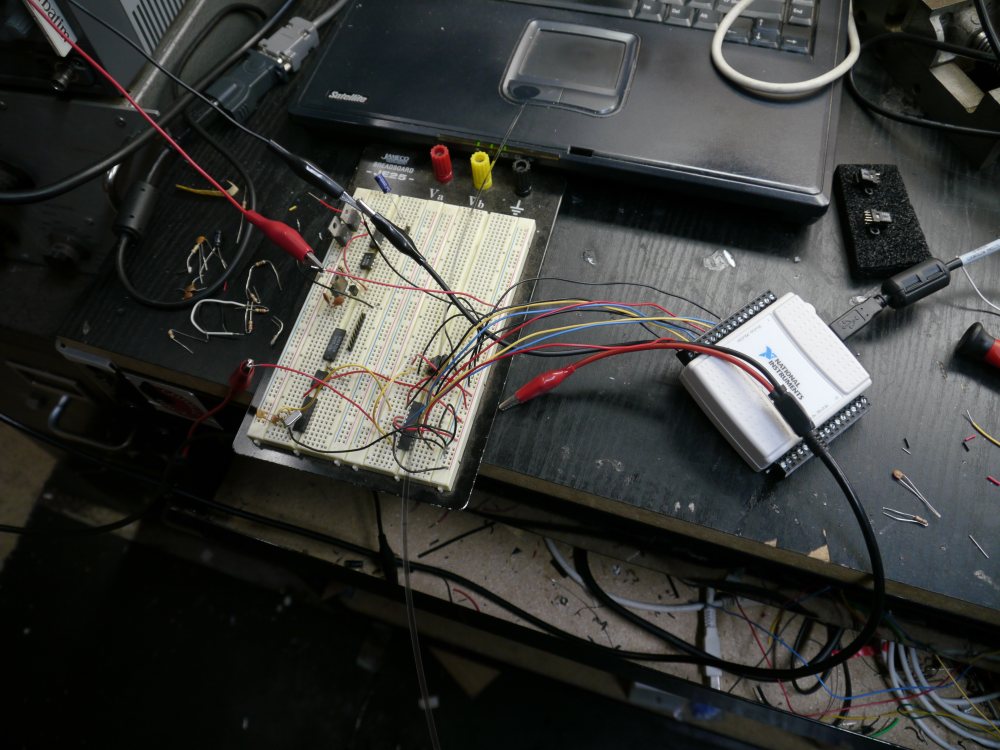 [6501+with+quadrature+decoder.jpg]