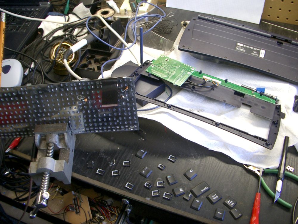 [keyboard+parts.jpg]