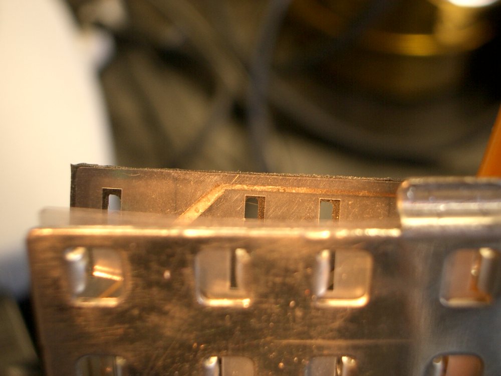 [broken+trace+in+keyboard.jpg]