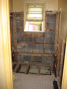 Small Bathroom - BEFORE