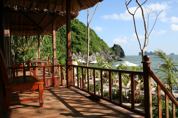 balcony in Monkey island resort