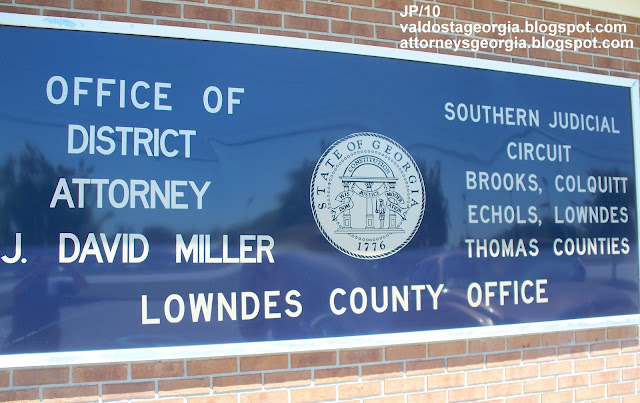 VALDOSTA GEORGIA Lowndes College Restaurant Attorney Dr Hospital Bank