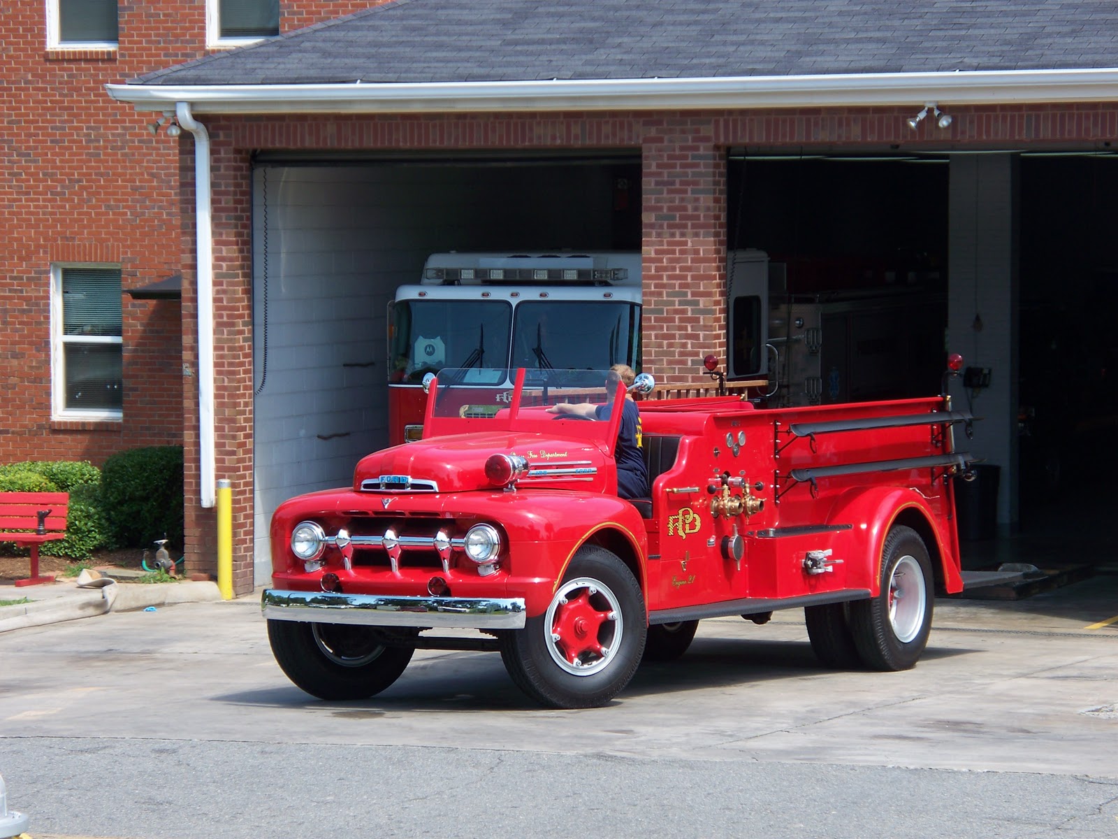 Old ford fire trucks #8