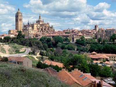 [1215705734_segovia-spain.jpg]