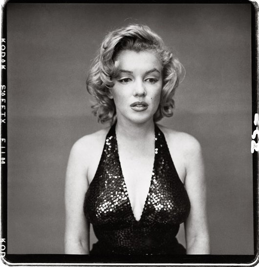 [marilynmonroe_by_richardavedon.jpg]