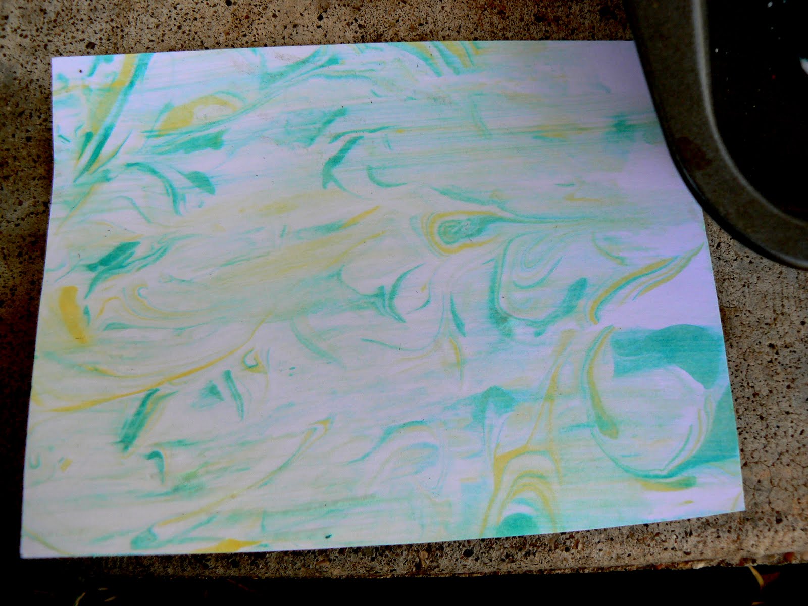 How to Make Marbled Paper for Colorful DIY Art