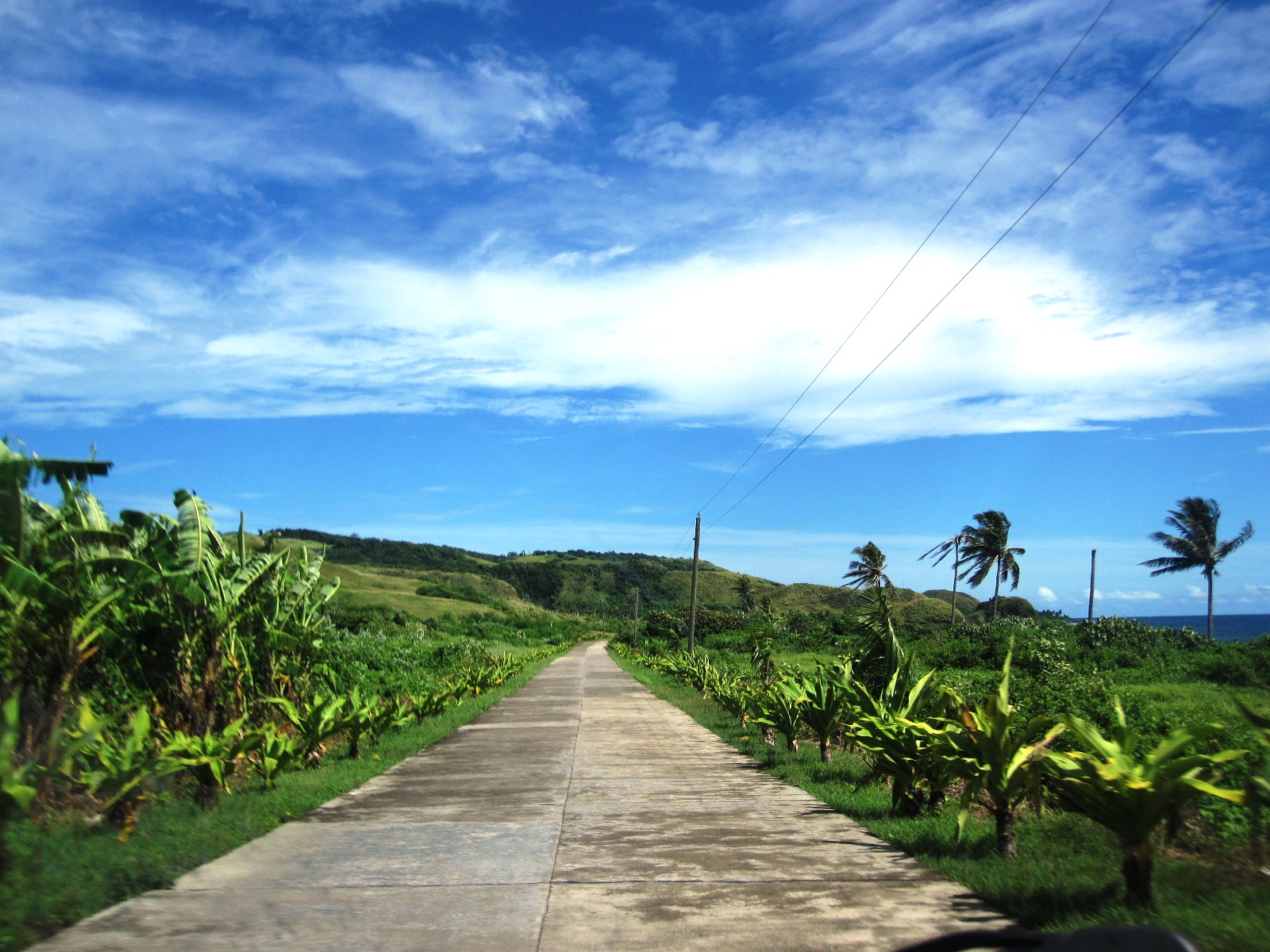 Eat. Love. Live. Learn. Enjoy. Dance. Ilocos Norte Blue Lagoon and Lunch at Hannah's Beach Resort