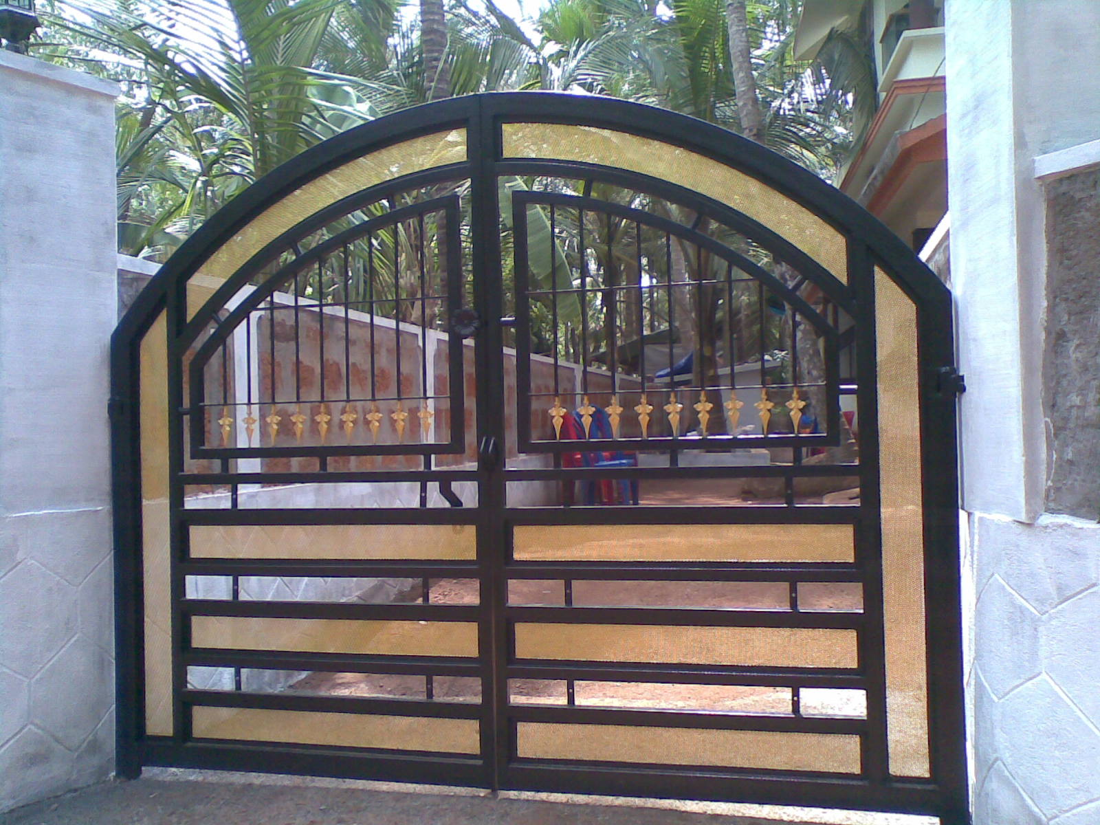 Iron Gates: Iron Gate Designs India