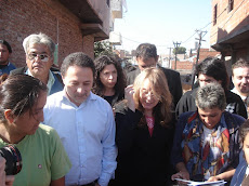 Ministra Alicia Kirchner visita Villa Celina