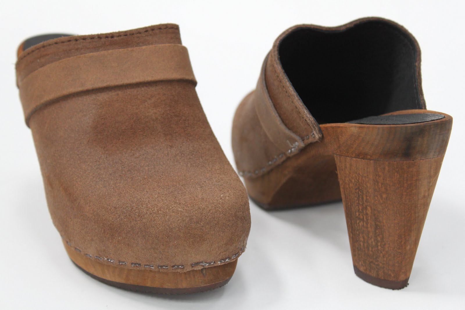 Mr Shoes Wooden Heels Stepping into the Fashion Scene!